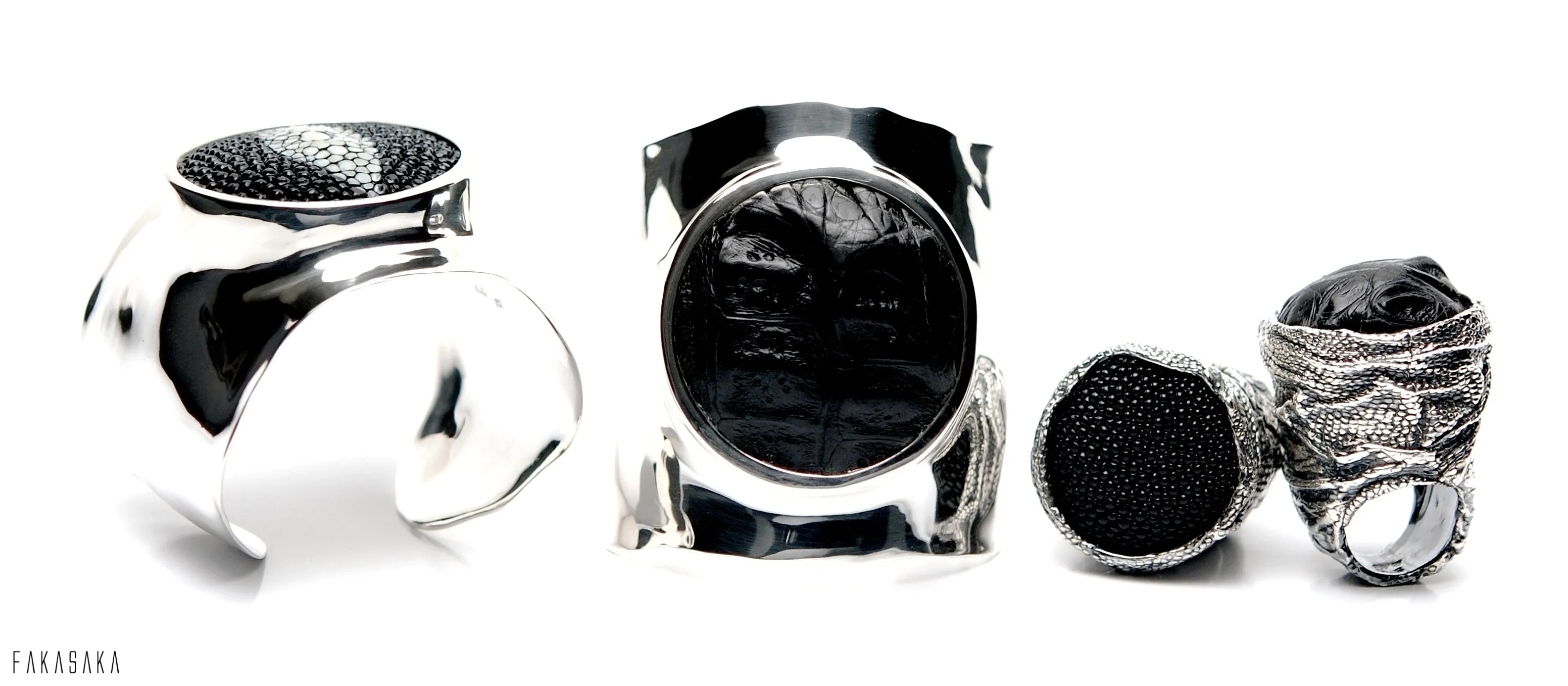 16005 cuff | crocodile