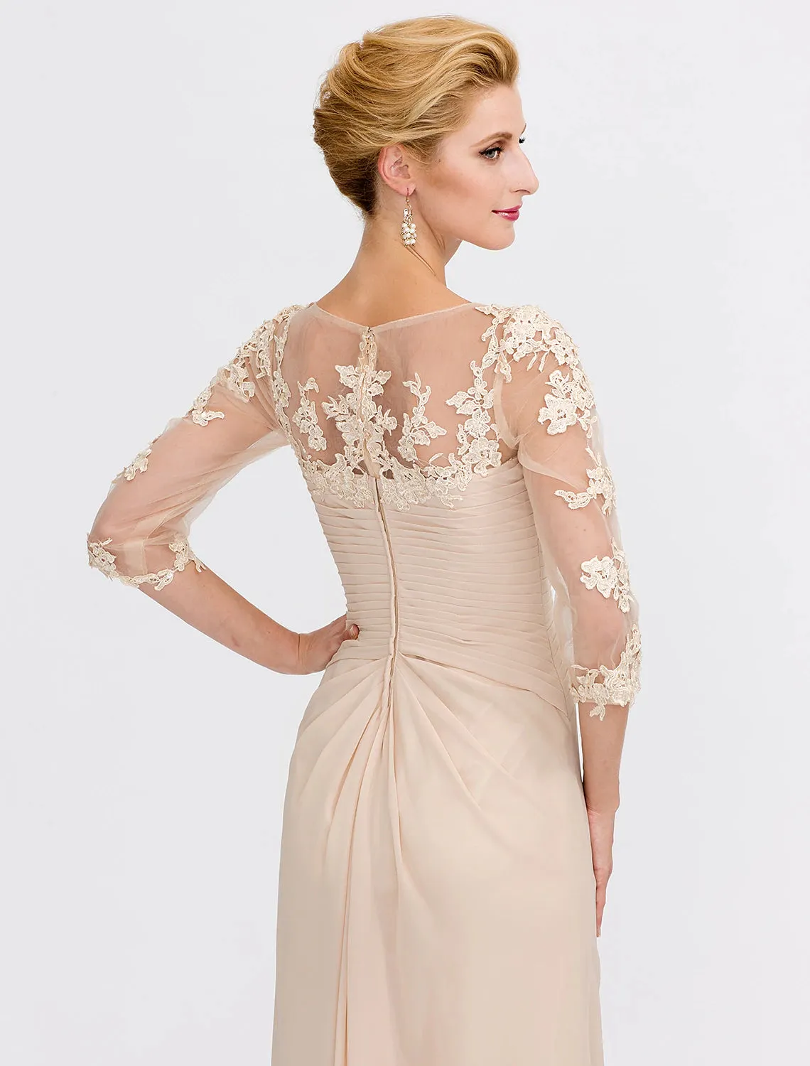A-Line Mother of the Bride Dress Fall Wedding Guest Dresses Plus Size Elegant See Through V Neck Floor Length Chiffon Half Sleeve with Appliques Side Draping