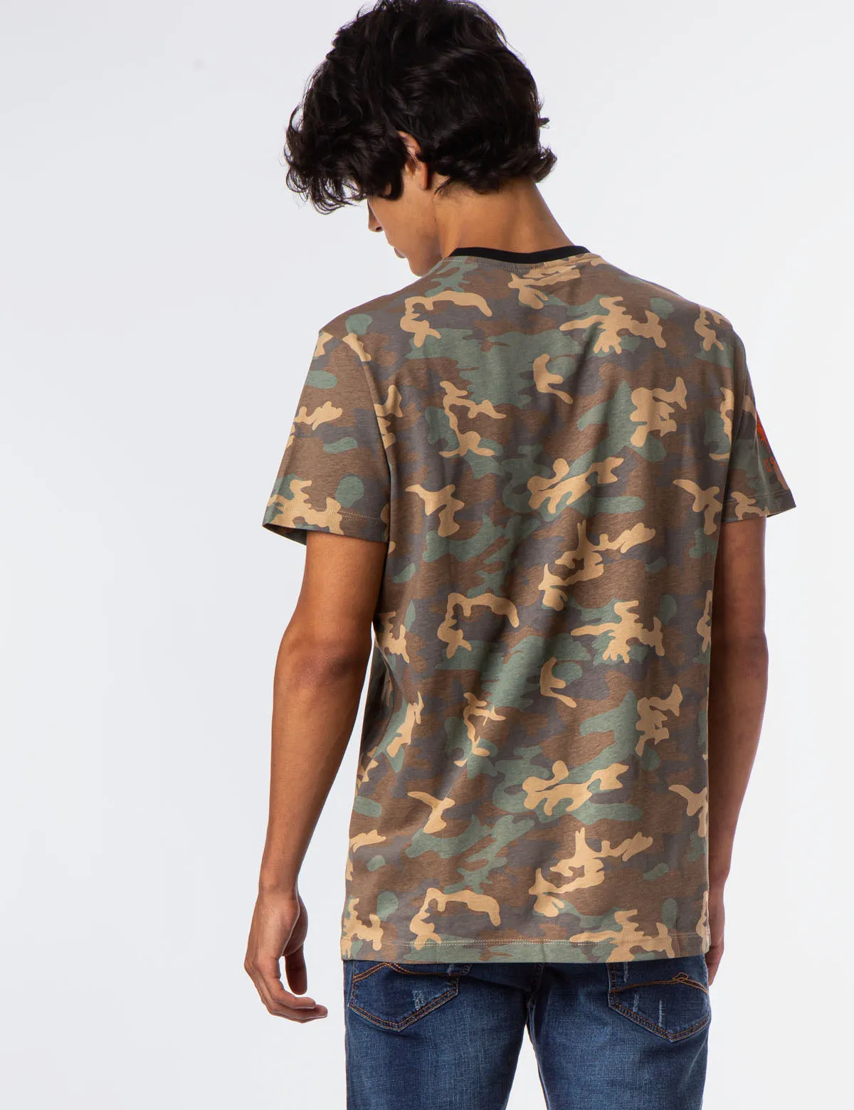 CAMO FLAG CREW NECK T-SHIRT