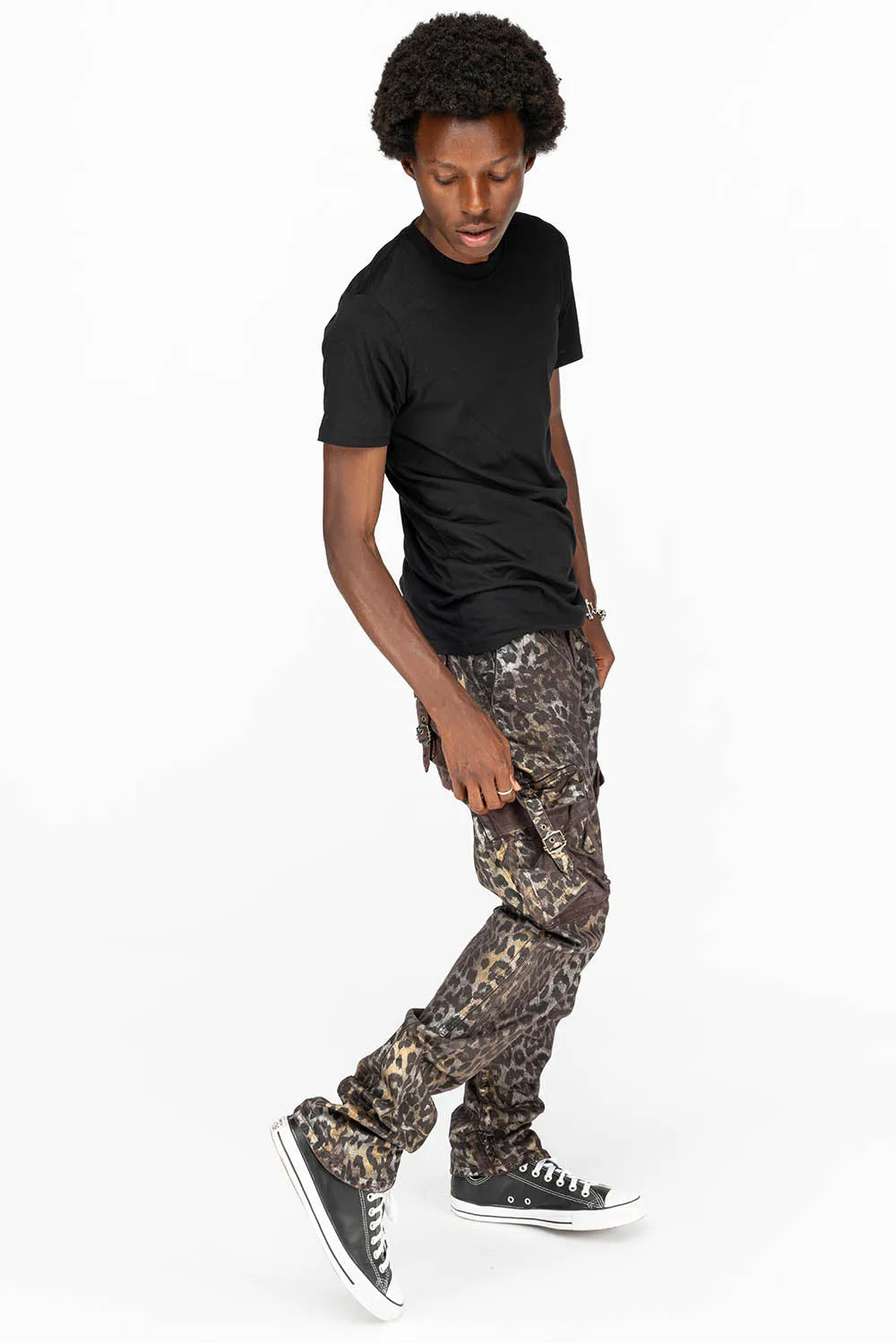 MENS MILITARY STYLE CARGO PANTS IN LEOPARD MANDELA BROWN