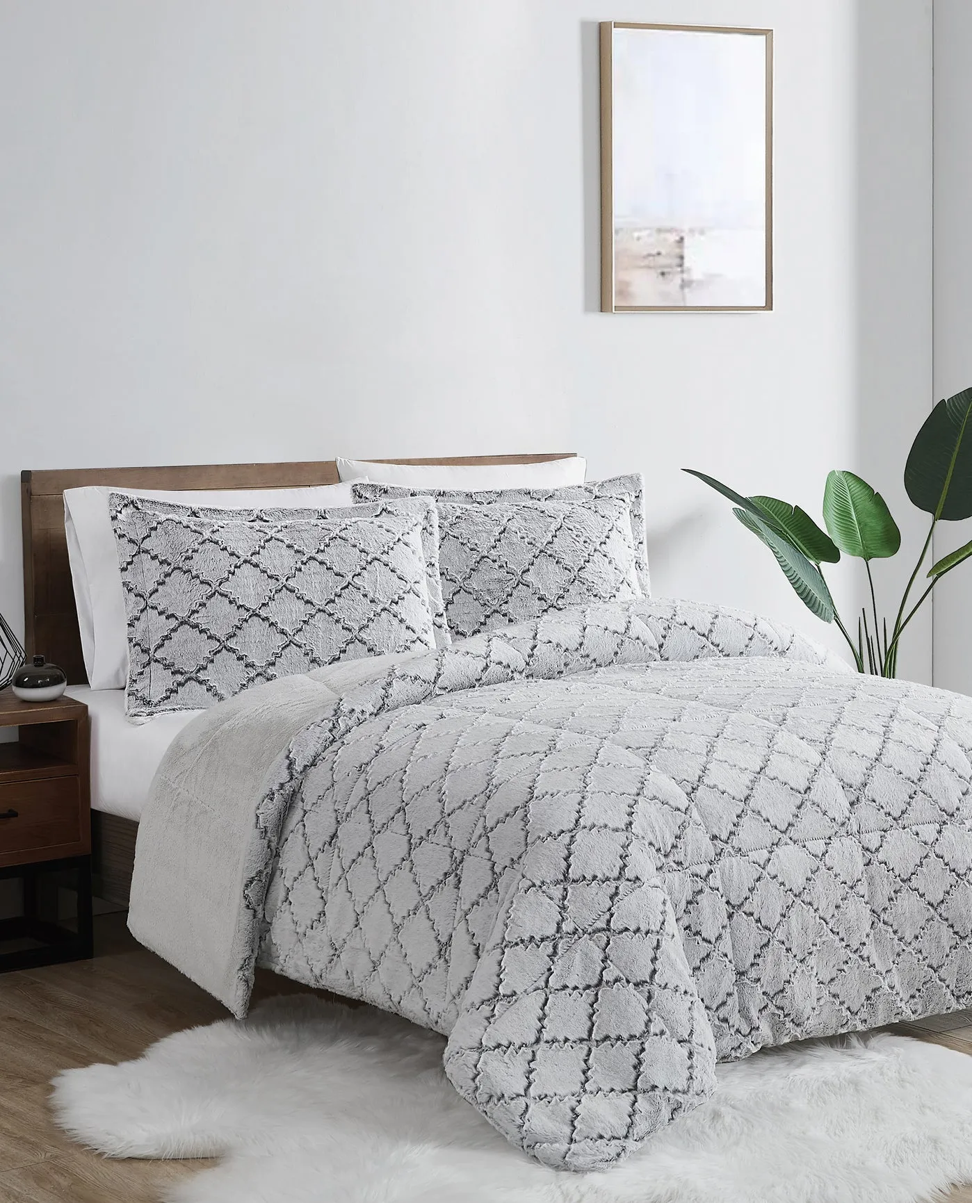 TEXTURED OGEE 3 PIECE COMFORTER SET