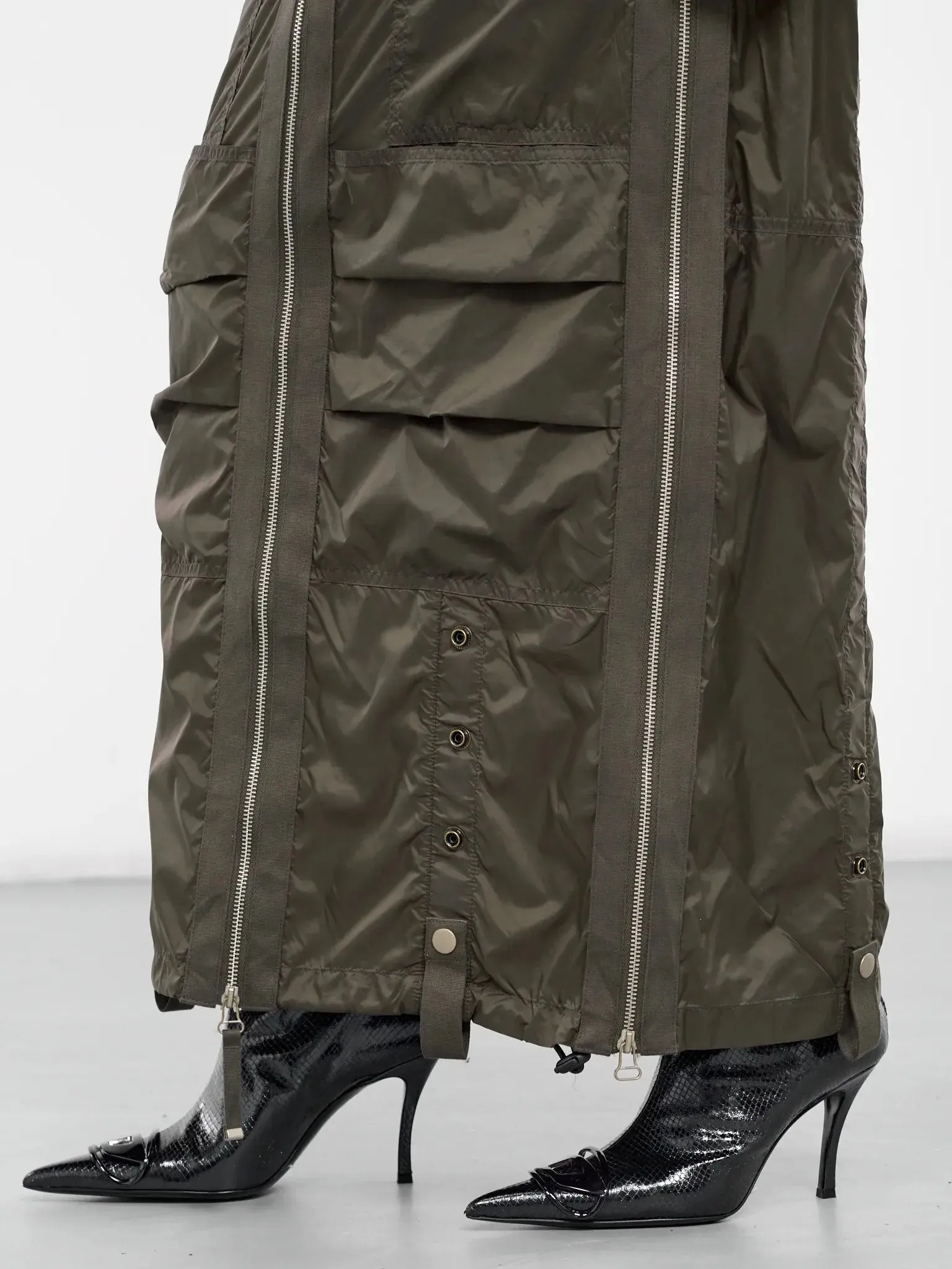 Women’s Cargo Maxi Zip Skirt in Dark Green